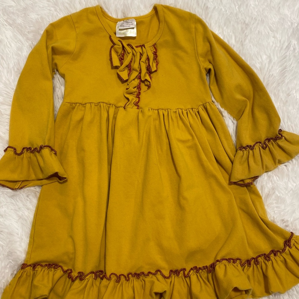 Girls xxl. Fits like size 4 IMO